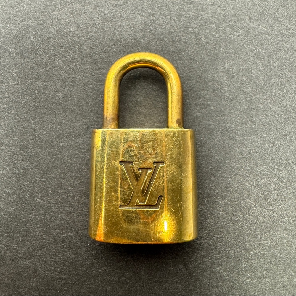 Louis Vuitton Brass 301 Padlock  No Key